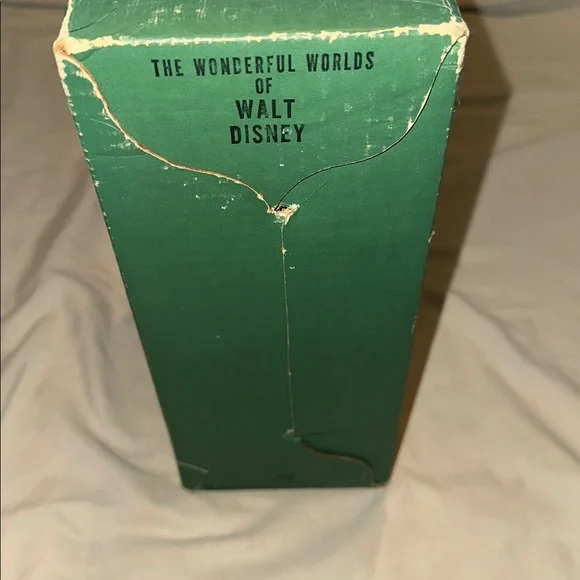 Disney *Vintage* 1965 The Wonderful Worlds of Walt Disney Four-Volume Boxed Set - Picture 4 of 16